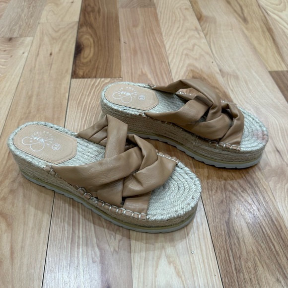 Shoes - OASIS SOCIETY- Beige Stappy Sandal - Womens 8.5 T7